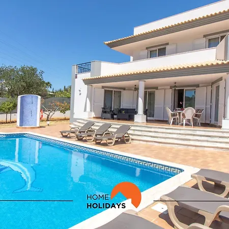 #297 Moderna V3 Com Piscina By Holidays Dom wakacyjny