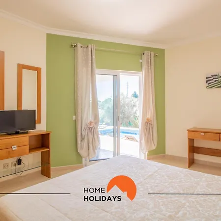 Prázdninový dům #297 Moderna V3 Com Piscina By Holidays *
