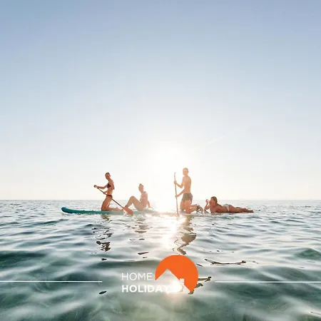 #297 Moderna V3 Com Piscina By Holidays 펜션 *