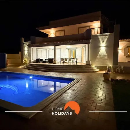 #297 Moderna V3 Com Piscina By Holidays 펜션